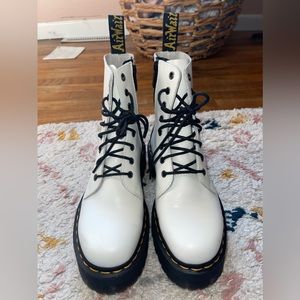 Doc Marten Chelsea Platform Boots -WHITE